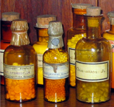 boccette con rimedi omeopatici